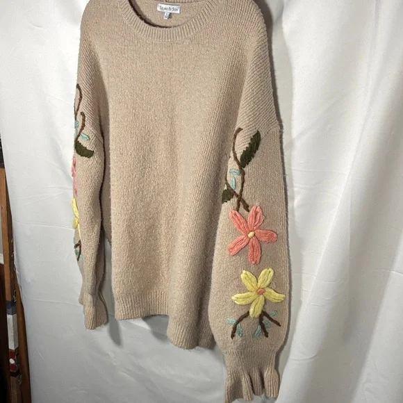 Seen and Be Seen Floral Embroidered Cream Sweater SZ L - Picture 4 of 6